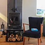 4-bed With Woodburning Stove,short Stroll To The Along A Quiet Country Lane * Ballyvaldon