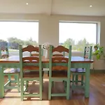 4-bed With Woodburning Stove,short Stroll To The Along A Quiet Country Lane Dom wakacyjny Ballyvaldon