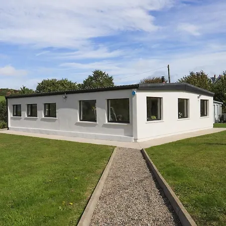 4-bed With Woodburning Stove,short Stroll To The Along A Quiet Country Lane בית נופש *
